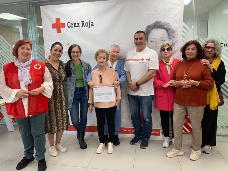 Mujeres Progresistas entrega a Cruz Roja 1.347 euros para Turquía y Siria