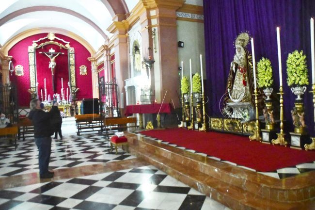 Besamanos del Mayor Dolor y Vía Crucis del Consejo para completar la Cuaresma