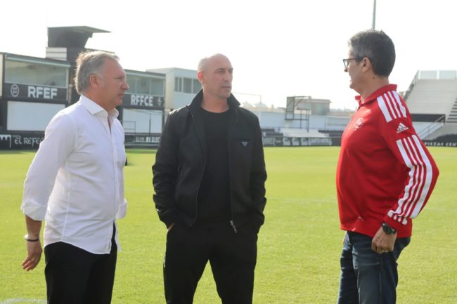 La RFEF sopesa un partido internacional en el ‘Murube’