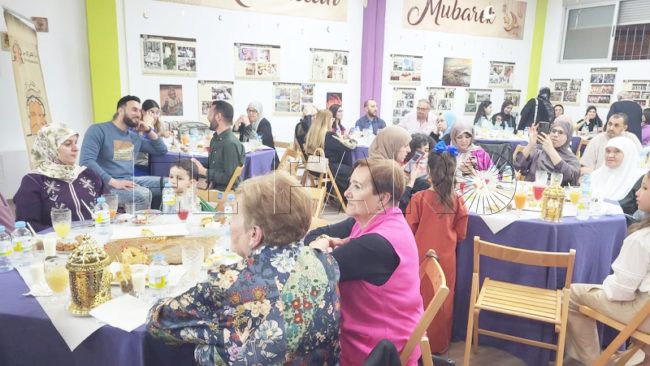 Al Idrissi celebra un iftar en su nueva sede