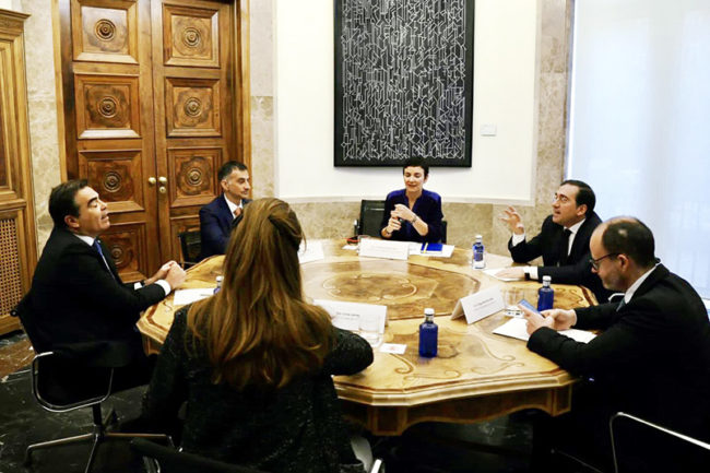 Albares y Schinas se reúnen tras la polémica con Marruecos por Ceuta y Melilla