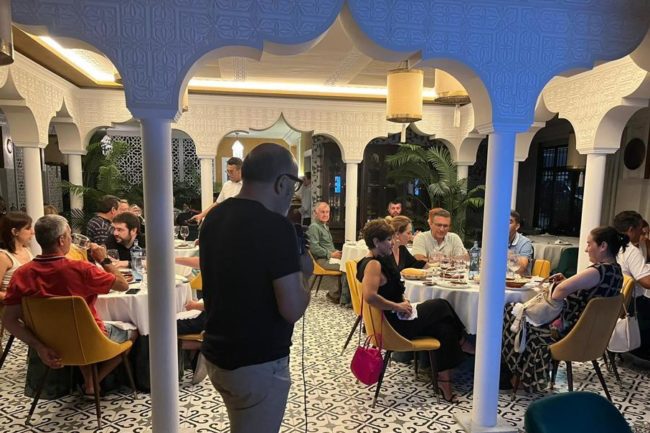 El Faro - El maridaje perfecto: vino, música, poesía y comida árabe