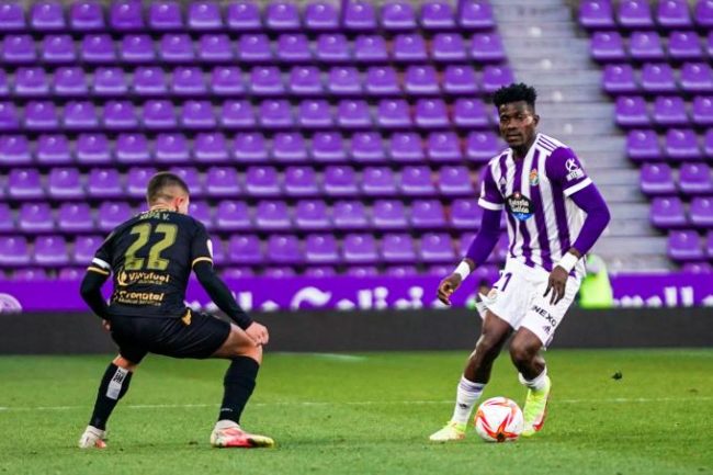 Otro central más para el Ceuta, Saturday del Dvo. Aragón