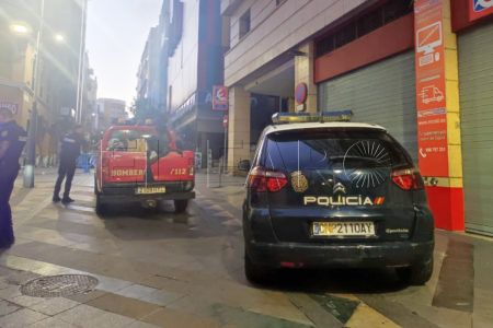 bomberos-incendio-edificio-colores-calle-real-4