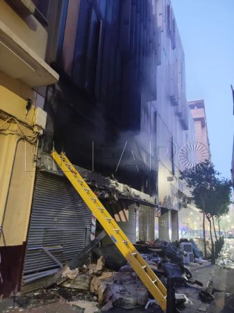 bomberos-incendio-edificio-colores-calle-real-8