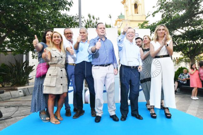 Los populares quieren llevar “en volandas” a Feijóo hasta el Gobierno