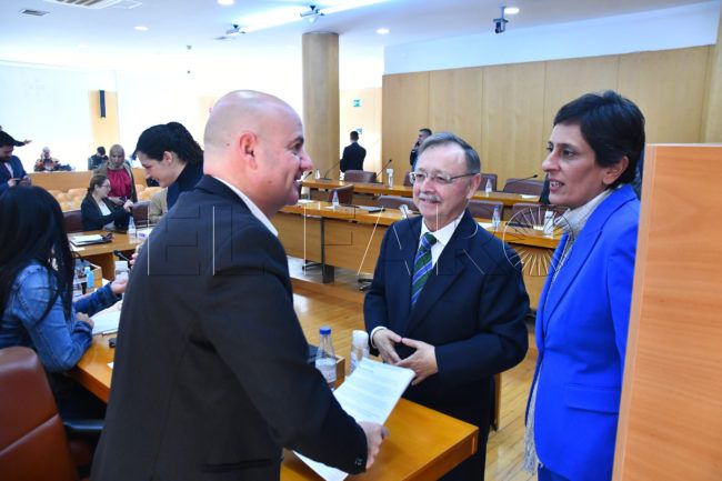 Vivas aspira a cerrar antes de otoño el gran acuerdo de gobierno