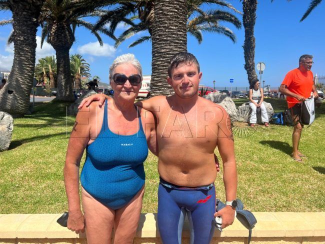 Gaitán y Ríos, campeones de la Travesía a nado por el Puerto de Ceuta
