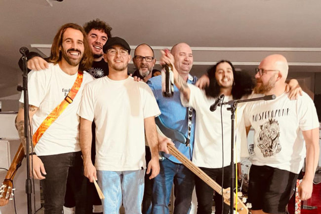 The Ticks, la banda que nació por su amor a la música y Los Delinqüentes