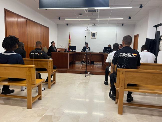 Condenados 4 guineanos por las lesiones a otro fuera del CETI