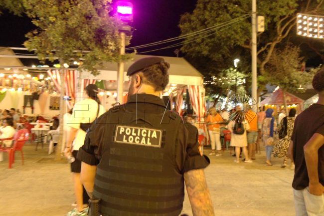 Fomento inspecciona los negocios con más riesgo en caso de incendio