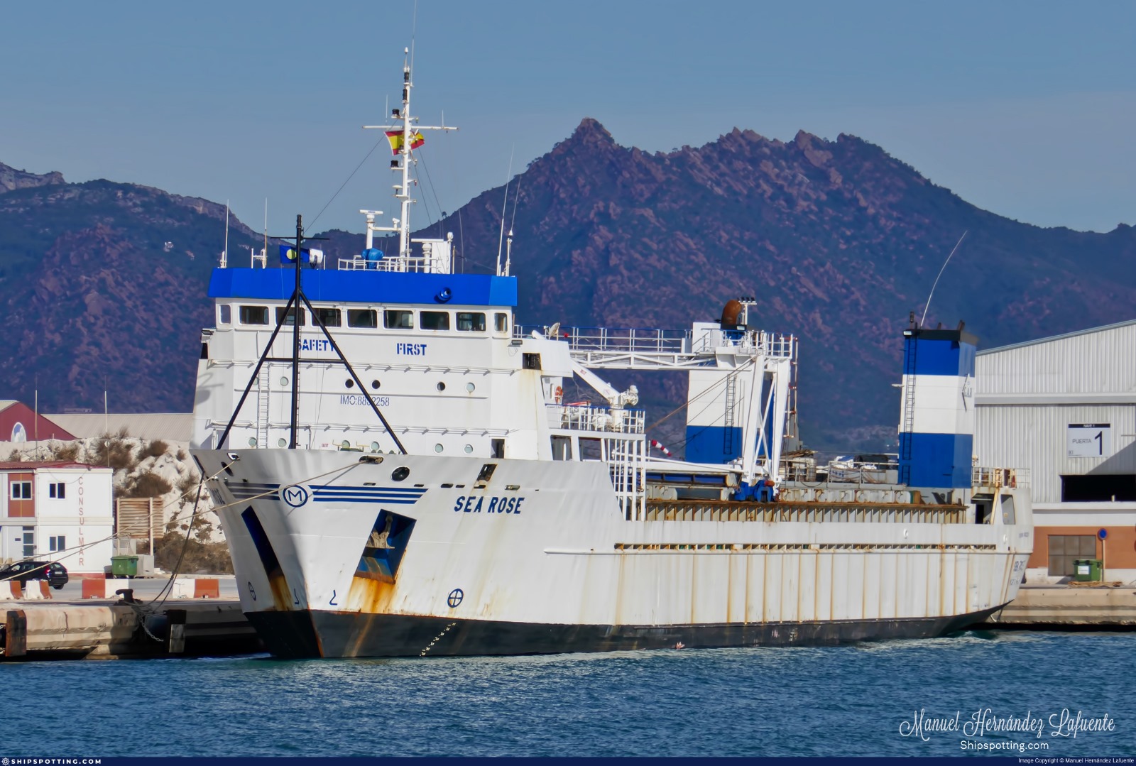 Defensa, obligada a retrasar un viaje de Regulares en un barco de Palau