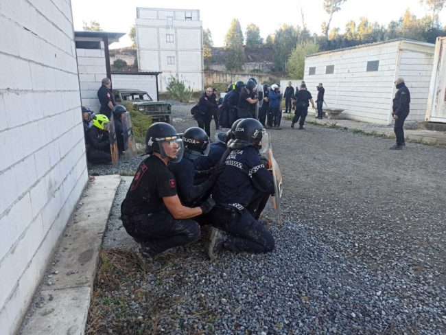 Termina el curso de control de masas para Fuerzas de Seguridad