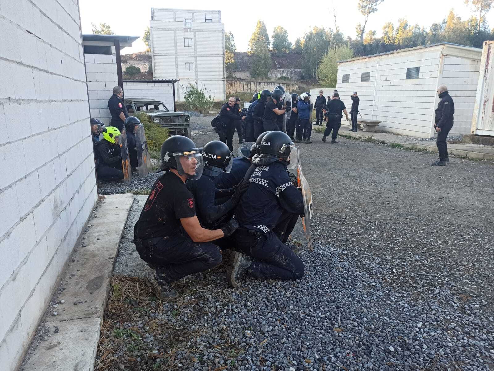 Termina el curso de control de masas para Fuerzas de Seguridad