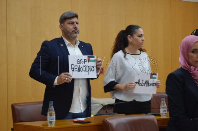 Ceuta Ya! arremete contra la «poca vergüenza del PSOE» utilizando Palestina