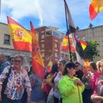 concentracion-sede-psoe-vox-amnistia-4