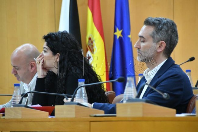 Ceuta se fijará en Andalucía para crear un plan de apoyo a la vivienda joven