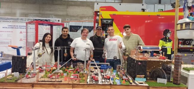 Alumnos del Camoens aprenden sobre las últimas tendencias en seguridad en SICUR