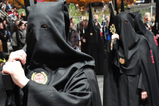 Formas distintas de vivir  la Semana Santa