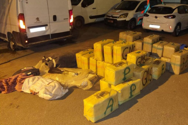 Dos detenidos con casi tonelada y media de hachís en Casablanca