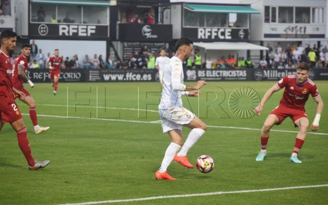 El Faro - Cristian, sancionado con un partido a pesar de las alegaciones del Ceuta
