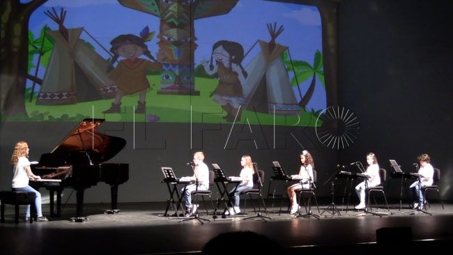 Los pequeños artistas de Allegro toman el protagonismo en el Revellín