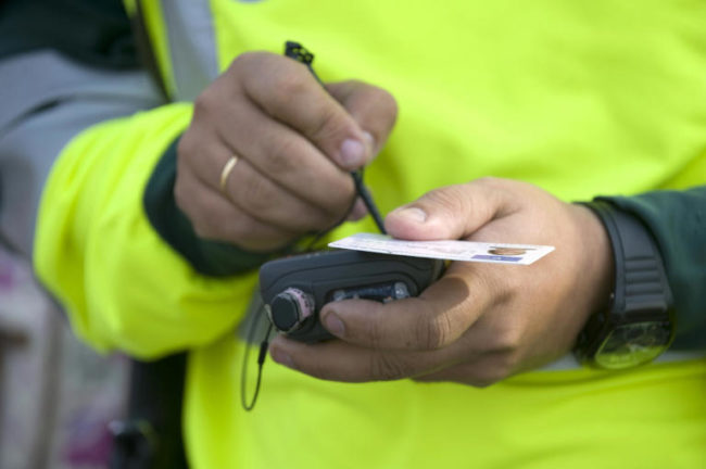 Tras el robo a la DGT, oleada de fraudes vía SMS reclamando el pago de multas