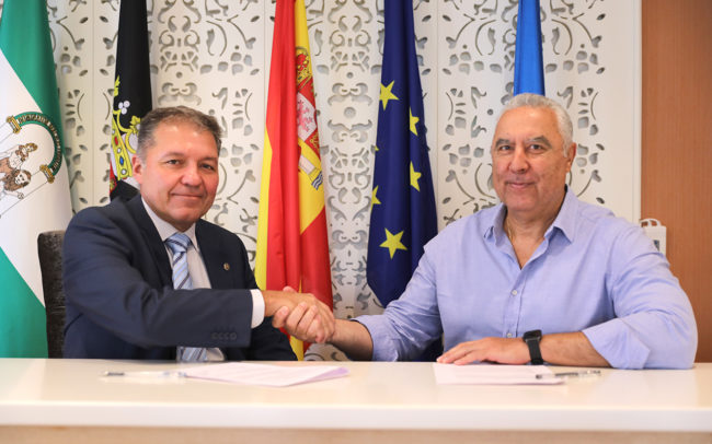 El Colegio de Médicos y la AECC de Ceuta, juntos contra el cáncer