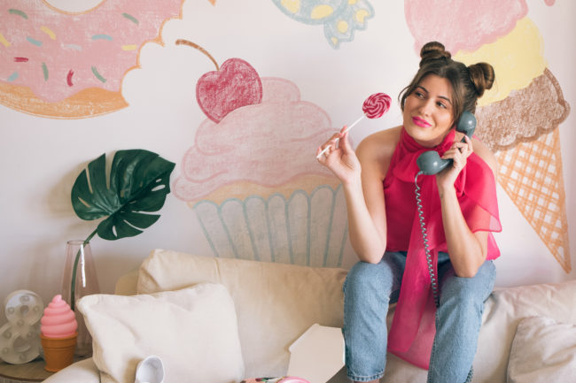 Angi Alzar: “Ningún influencer grande podría vivir en Ceuta por la compra online”