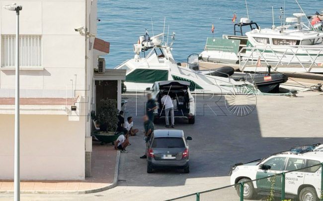 La Guardia Civil aborta un pase de inmigrantes y detiene al piloto