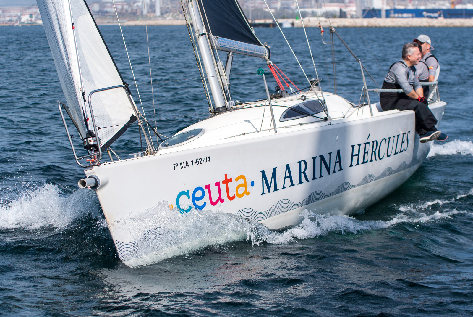 El Ceuta Emociona acaba segundo en la bahía Algeciras-La Línea