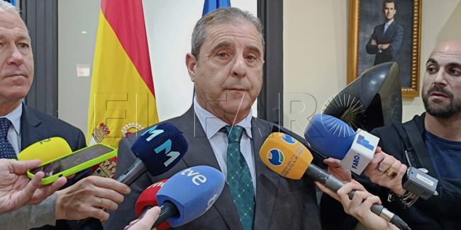 Enrique Alcoba, CEME: «Si Marruecos no quiere tener negociaciones con Ceuta y Melilla, las tenemos con Argelia»