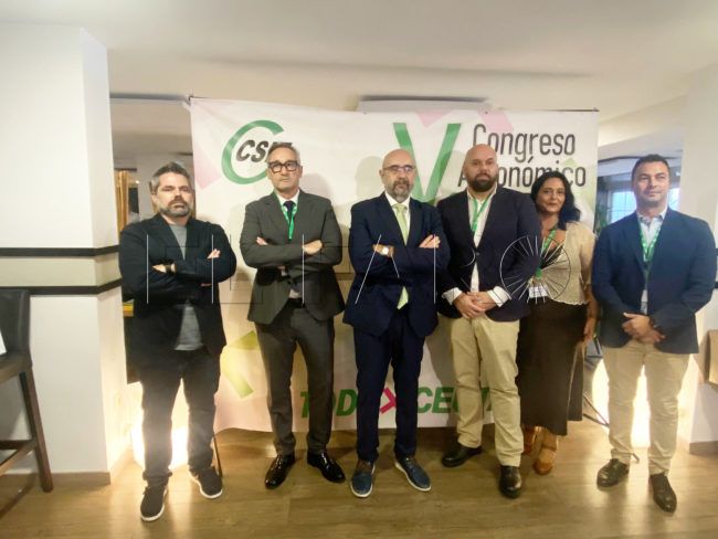 CSIF reconoce a tres de sus afiliados durante el V Congreso Autonómico