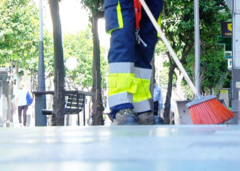 botas-discordia-acoso-laboral-trabajador-servilimpce