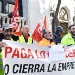 concentracion-trabajadores-estructuras-estrecho-2