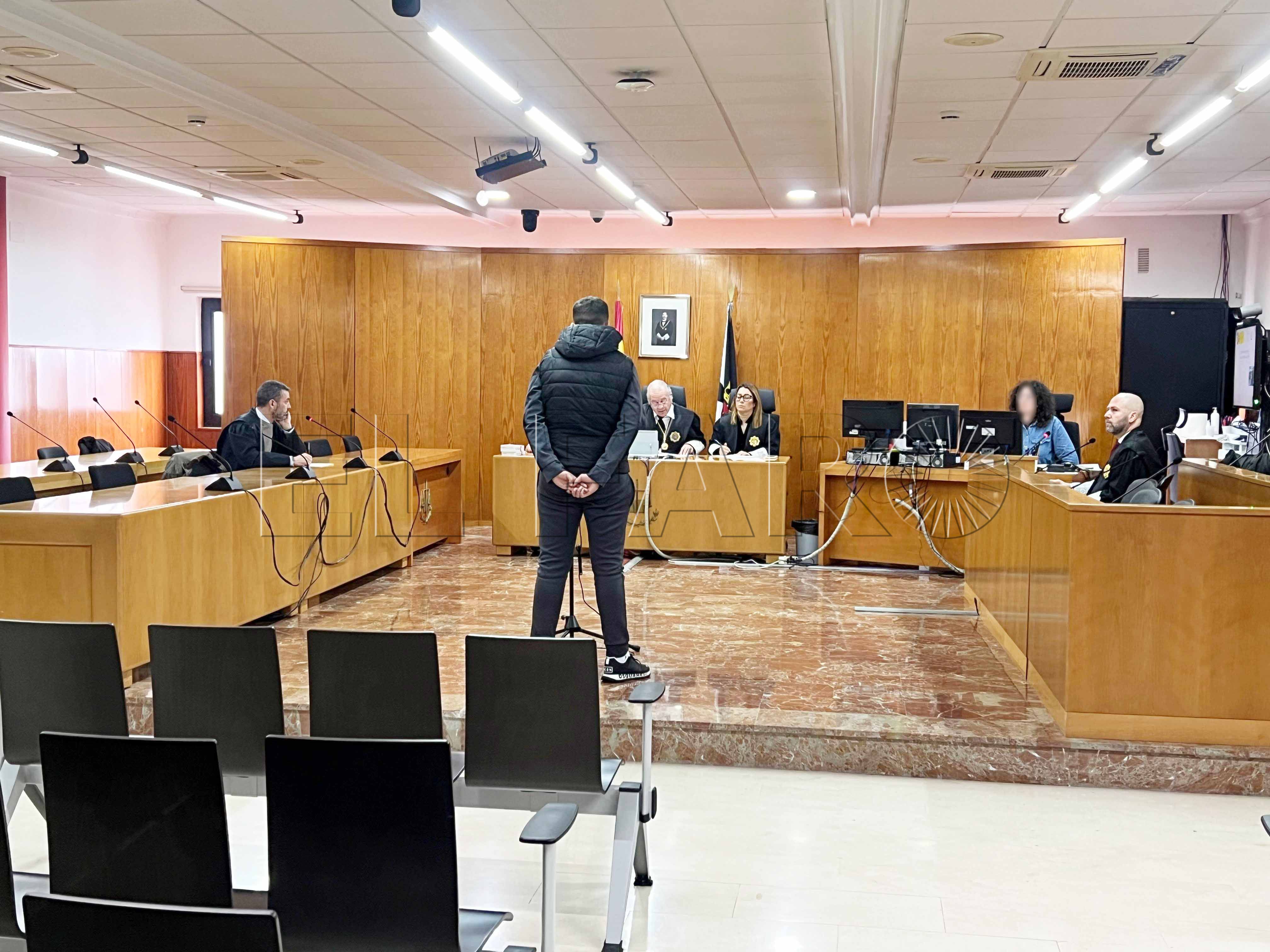 condenado-intentar-colar-hachis-carcel-narcodron-2