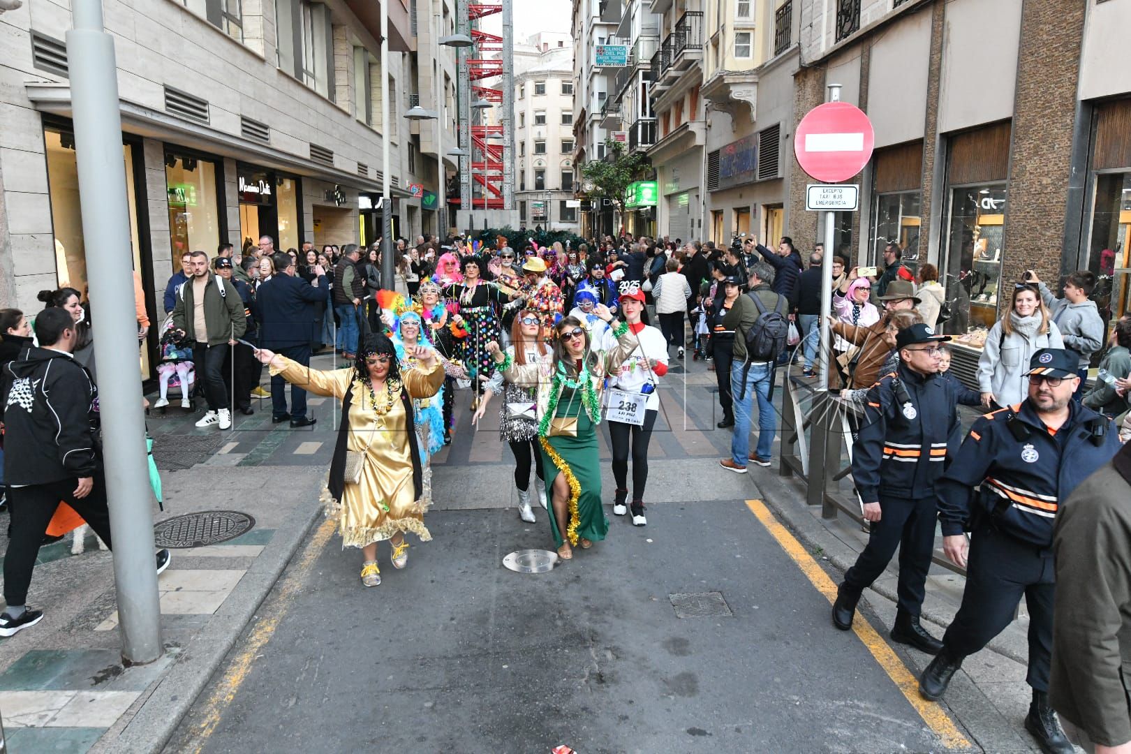 partida-bingo-ceuta-popi-pasacalle-carnaval-2025-38