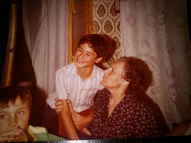 Abuela: veinte años de mi vida