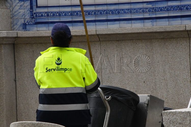 unt-acusa-servilimpce-negar-descansos-comprometidos-trabajadores