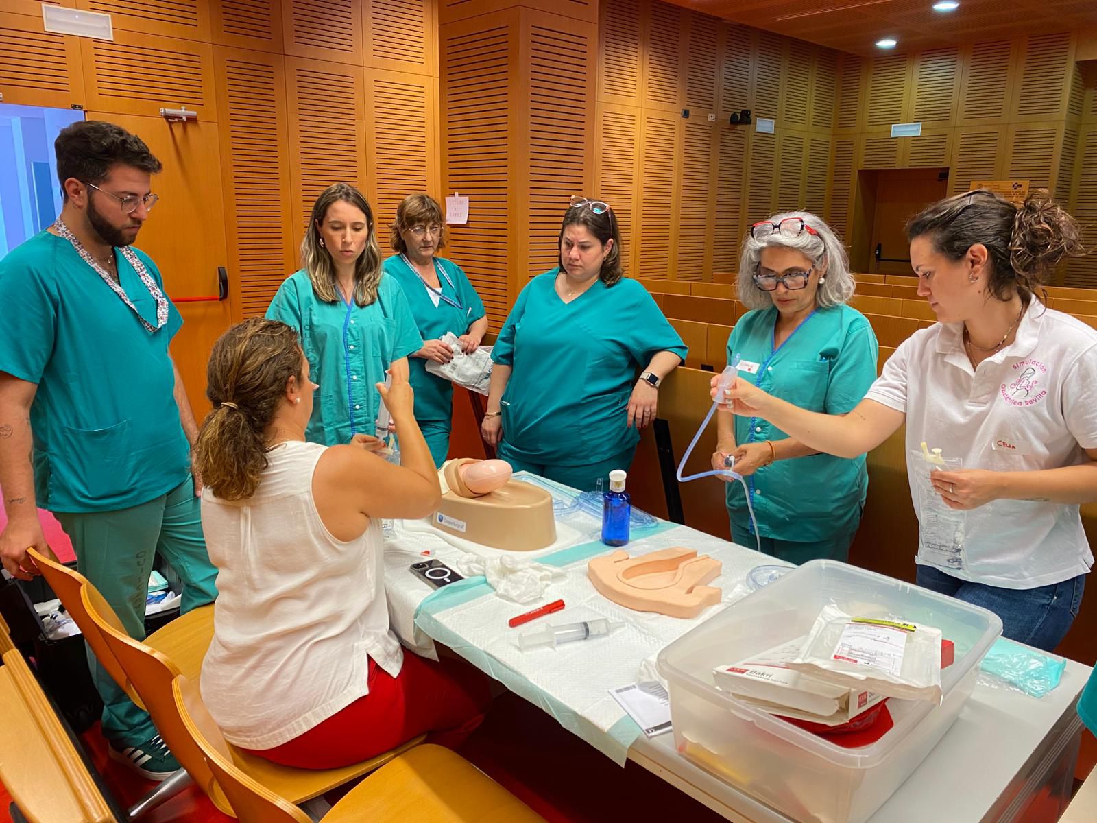 profesionales-huce-forman-atender-emergencias-embarazo-2