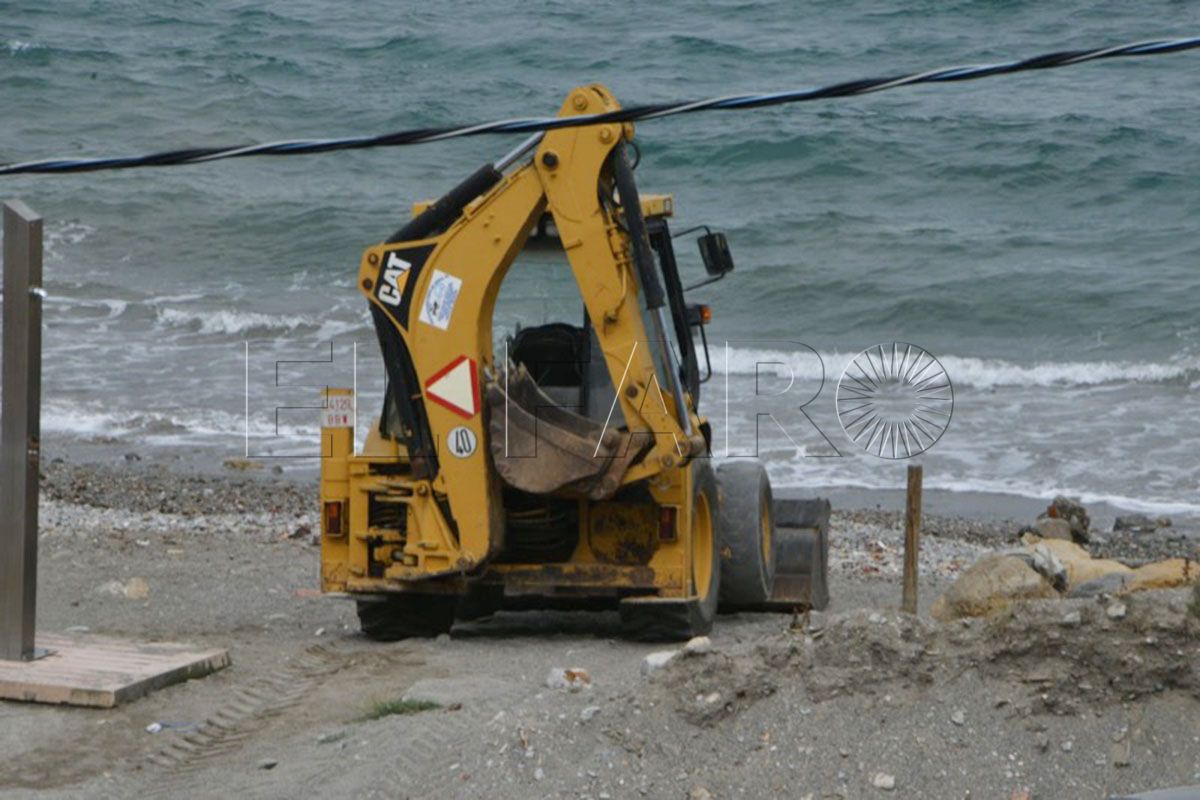 maquinas-playa-san-amaro-obra-necesaria