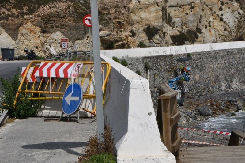 recta-final-obras-playa-calamocarro-007
