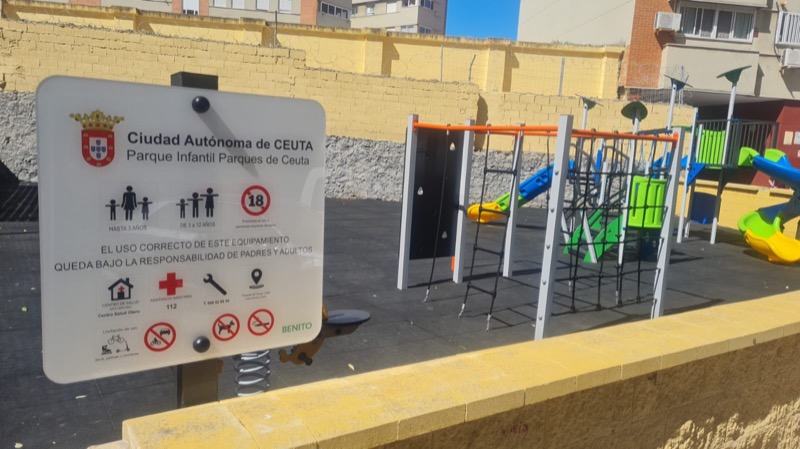 toboganes-calambres-parques-ceuta-011