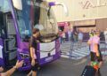 Fotos-aficion-recibe-bus-ceuta-valladolid