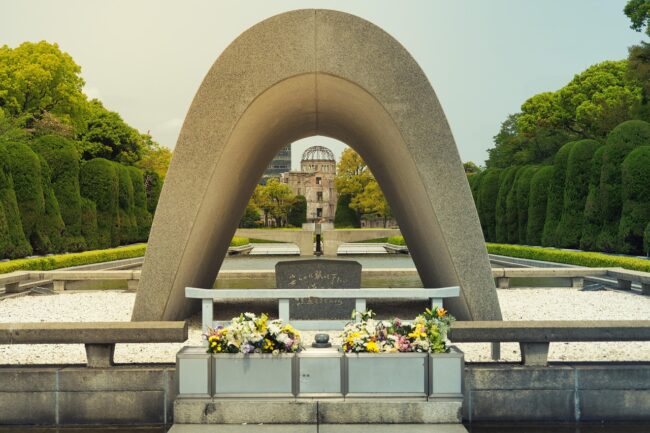 Adorno, Hiroshima, Nagasaki y nuestro mundo de hoy