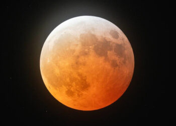 luna-sangre-2025