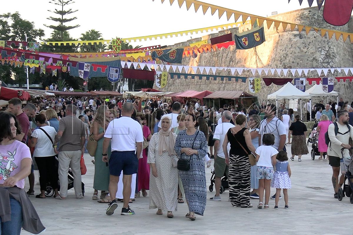 viaje-pasado-comienza-mercado-medieval-018