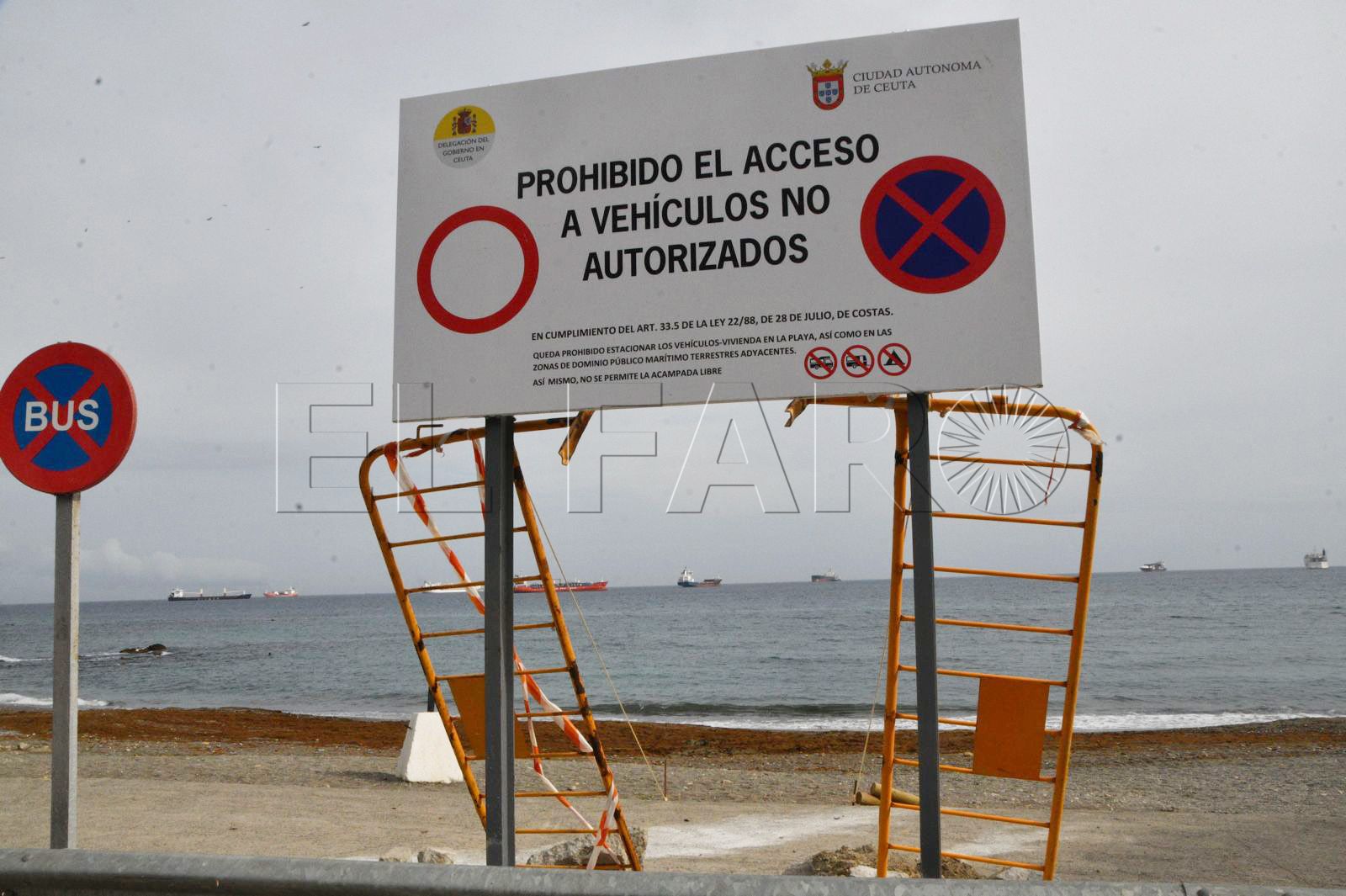 nueva-carteleria-playa-trampolin-recordar-prohibiciones-1