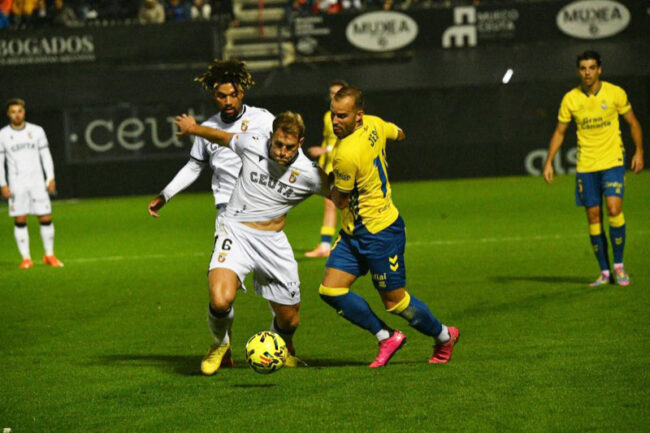 Horario y dónde ver el UD Las Palmas-AD Ceuta: el sueño caballa aterriza en la isla