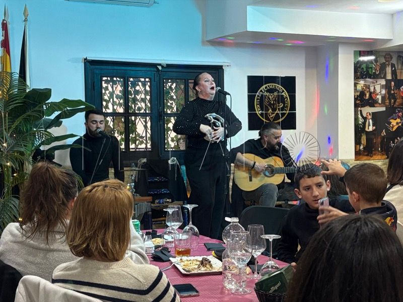 tertulia-flamenca-navidad-zambomba-gitana-blanca-005